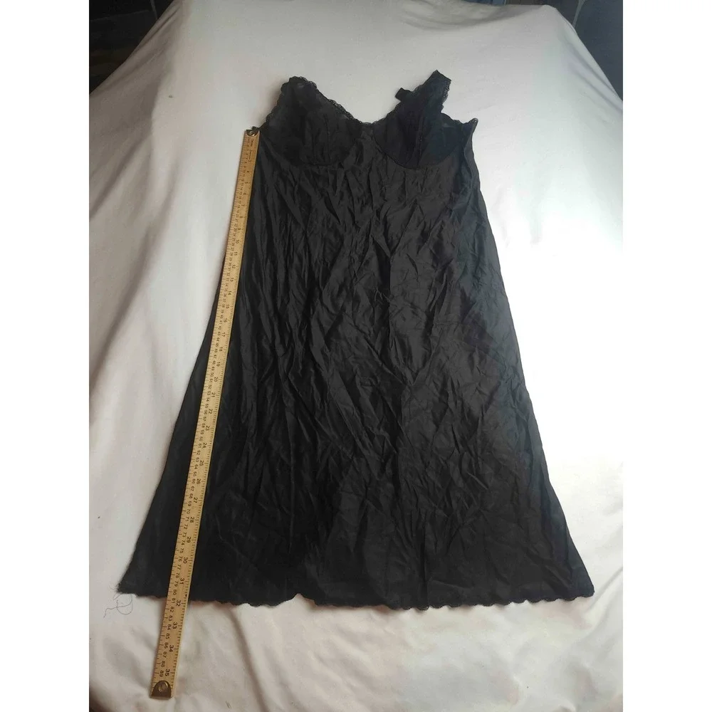 Vintage Vanity Fair Full Slip Womens Large Black Antron III Nylon Lace Trim